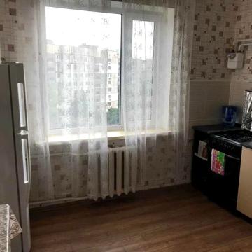 Героїв просп., 23
