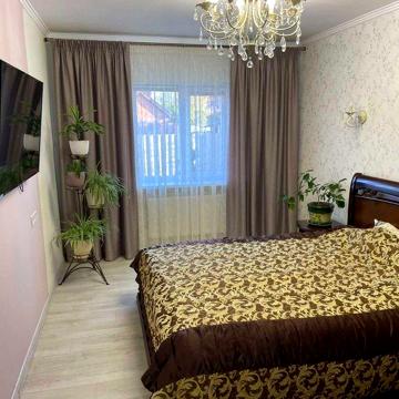 Будинок, Поділ, 110м2