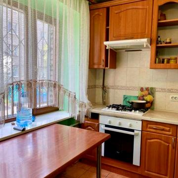 Довготривала оренда 2 кімнатної квартири на вул. Тичини