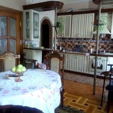 Продаж 2- кімнатної+ студія  квартири по вулиці Гіпсовій