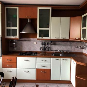 Здам 3 кімнатну квартиру по Незалежності 12в