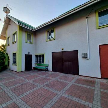 Оренда будинку 95м2 з сауной і більярдом