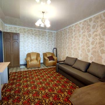 Василя Верховинця вул., 10
