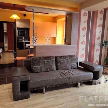 Простора 2к. квартира 75 м² вул. Макіївська Пріорка Оболонський р-н