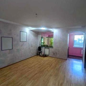 Продам 3 квартиру! Автономное отопление! 74м2 Хороший торг(87105)