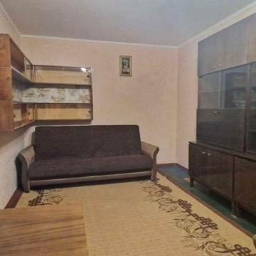 2 кім в багатоповерхівці в районі ЧЕРВОНИЙ КАМІНЬ (712393)