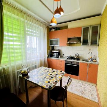 Продам 2 комнатную квартиру по Шоссе Салтовское 250