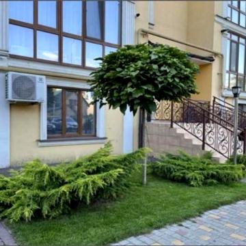 Дача Ковалевського вул., 121