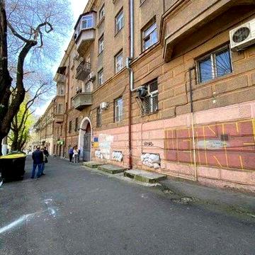 В продаже 2-х комнатная квартира в самом Центре Одессы на Жуковского