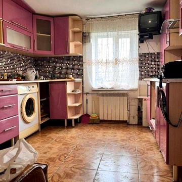 Продам шикарний будинок з ремонтом , недорого!