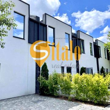 Без %. Таунхас з власним озером і ділянкою, закрита територія