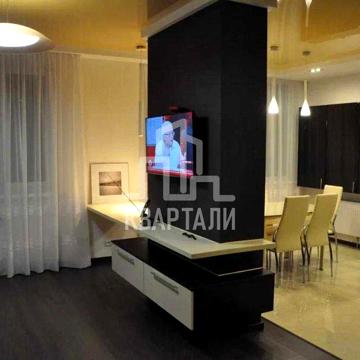 Продаж 2к квартири/ вул. Феодосійська 3в/Саперна Слобідка/Голосіївськи