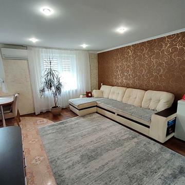 Продам 2-кімн квартиру-студію - 54 кв м (р-н ОСТРОВА)