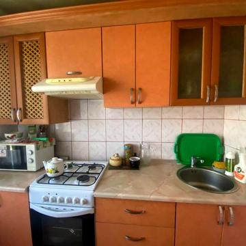 Продаю 2к квартиру на вул. Ракітіна 12 (Суха Балка)