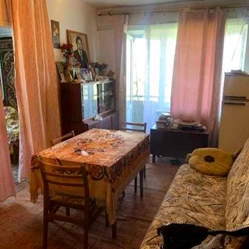 Продається 4-ри кімнатна  квартира в с. Новоселівка, Подільського р-н.