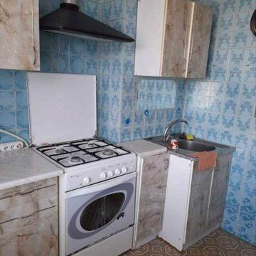 1-к на Заболотного/Жолио Кюри. Укомплектованна