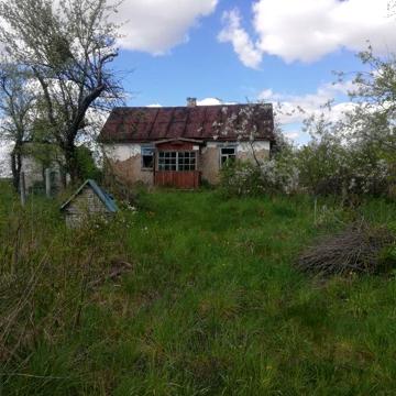 Продається ділянка зі старим будинком
