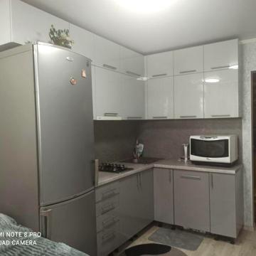 Продам 4-ну кв-ру на початку пр.Миру