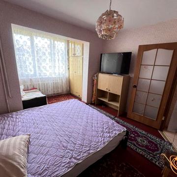Оренда 2х кімнатної квартири на Зарічанській