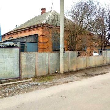 Срочно продам дом вНовой Водолаге рядом с  центром ул Морозова