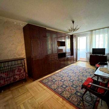 Продаж 3к квартири , Привокзальна 14 А , Позняки, Дарницький р-н.