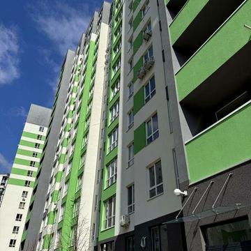 Простора 3-кімнатна квартира. Центральний парк!