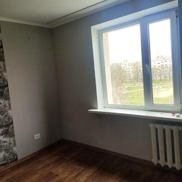 Терміново, двохкімнатна квартира, четвертий поверх