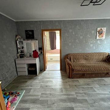 Здається двокімнатна квартира в центрі міста ГЛУХІВ