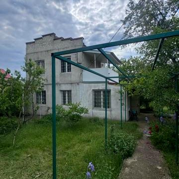Середня, 92