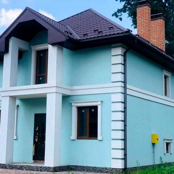 Будинок в гарному місці в котеджному містечку