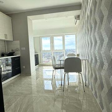 Продається дворівнева 3км видова емкввртира з ремонтом і меблями ЖК Іванофранківськ місьбуд