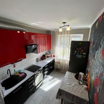 3 кімнатна квартира, Шевченка 4, 2 поверх