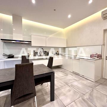 Солнечная, 33а, Центр Ильичевска, Черноморск, Одесская 350000.0 USD