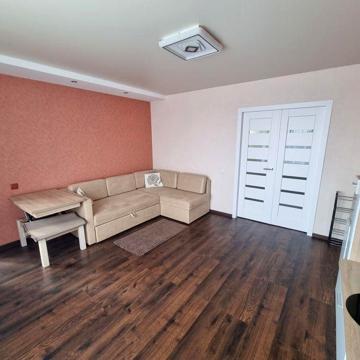 Продам двухкомнатную квартиру на 3й Слободской