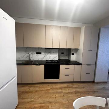 Перша оренда 2км квартири в  центрі міста