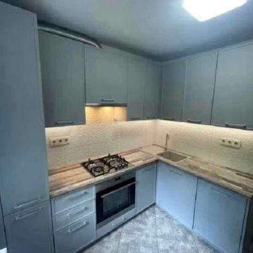 Продається 2к кв. на Берестейський просп., м. Політехнічний інст. 2хв.