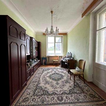 3к квартира 82.7 м² на Нагорке, ул. Глобинская 1 — под ремонт