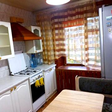 Сдам 2 ком квартиру на Космосе ул. Романтична