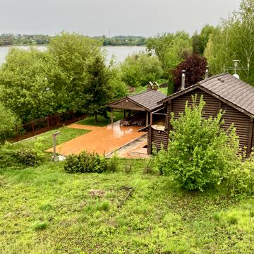 Озерна