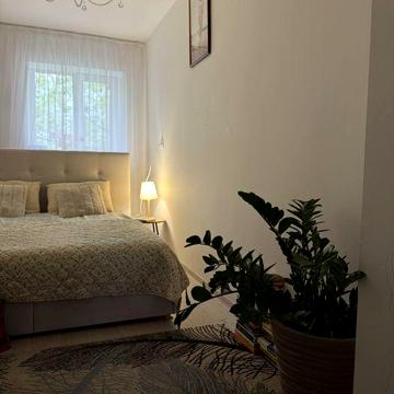 Продам 2х квартиру в центре