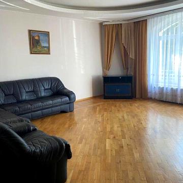 Довгострокова оренда 3к Квартира Самійленка вулиця