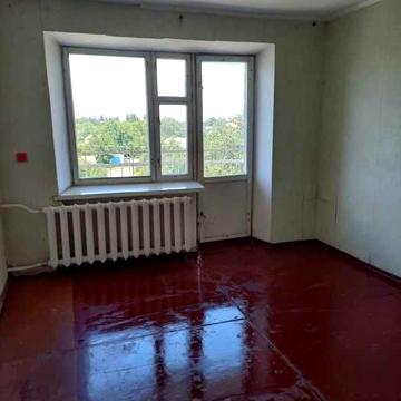 Трьохкімнатна квартира в центрі Градизька