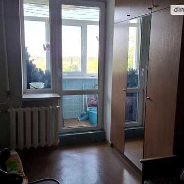 Продаж 3к Квартира Жоліо-Кюрі вулиця