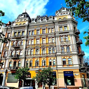 2кімн. Б.Хмельницького вул 30/10. Лисенка. Золоті Ворота