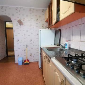 Продам 1-ком. квартиру в кирпичном доме Калиновая, С. Ковалевской.