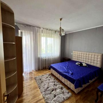 Продам 3к біля парку КПІ,пр. Берестейський 39, Шулявка