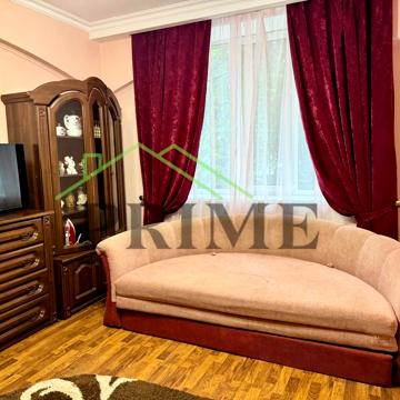 Державного Прапора вул. (Гагаріна), 1