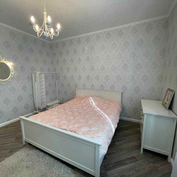 Продам дуплекс з новим ремонтом, ділянка 3 сотки, центр Блиставиці
