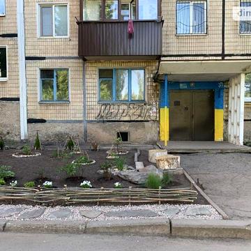 Продаж 2к Квартира Космонавтів вулиця