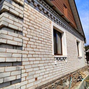 Продаж будинку в ближньому пригороді. Торг.